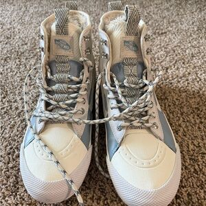 Vans UA Sk8-Hi GORE-TEX MTE-3 – White/Blue – Size 9.5